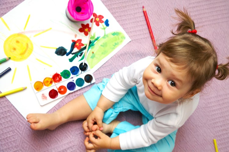 Kids painting
